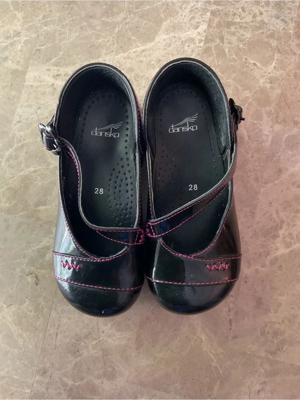 Dansko girls' black patent leather Mary Jane clogs Sz EU 28 US 11-11 1/2